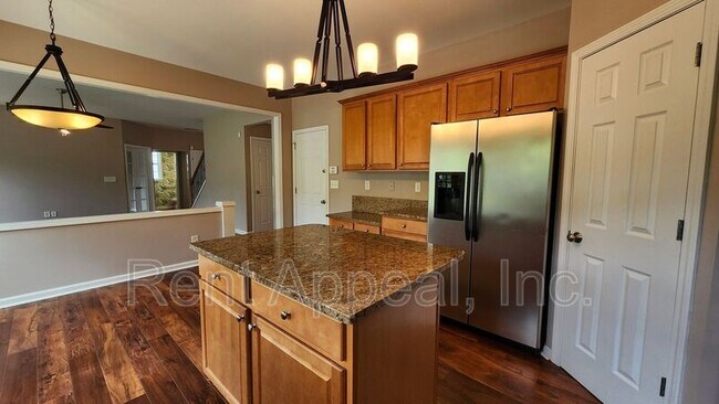 Building Photo - 212 Revillion Way