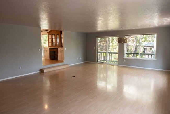 Foto del edificio - 1437 NW B St