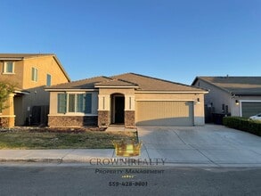 Building Photo - 2095 Iacovetti Ave