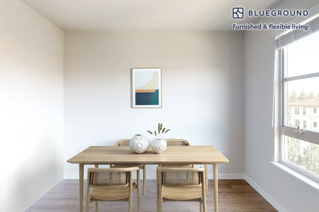 Building Photo - 1001 Harvey Dr