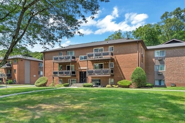 Building Photo - 24 Tanager Rd