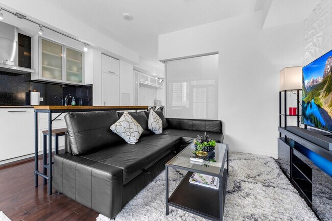 Photo du bâtiment - 19 Grand Trunk Crescent