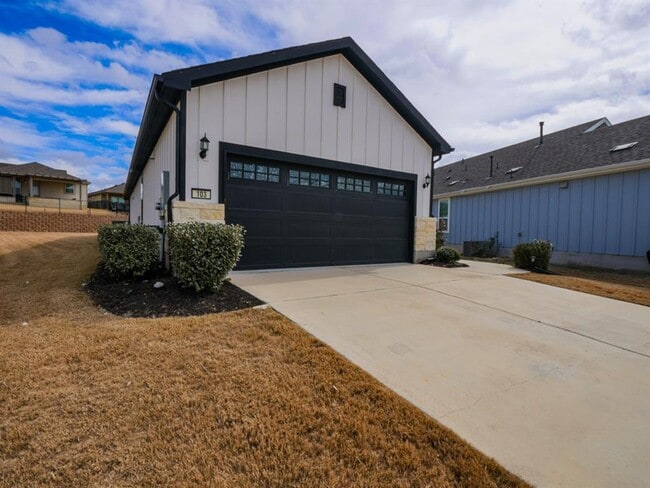 Building Photo - 103 Kitty Hawk Rd