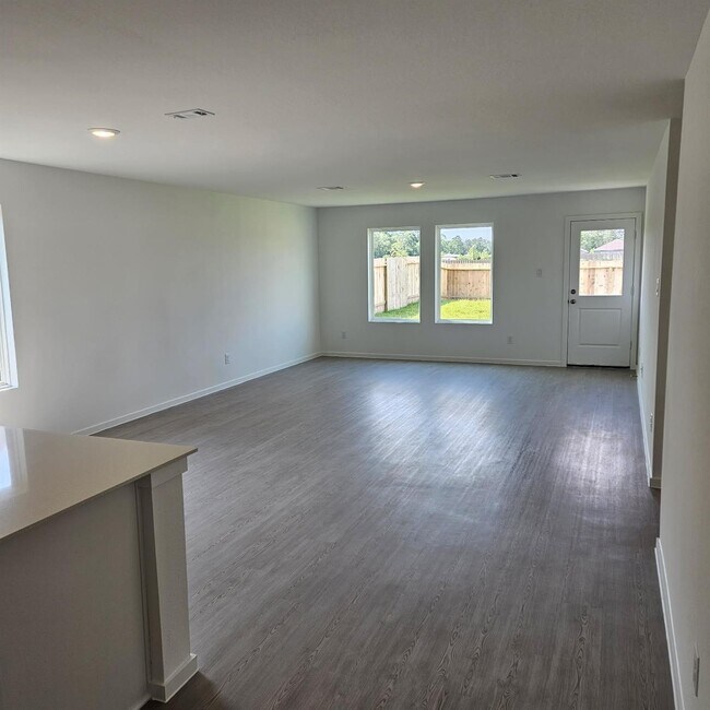 Foto del edificio - 25415 Birch St