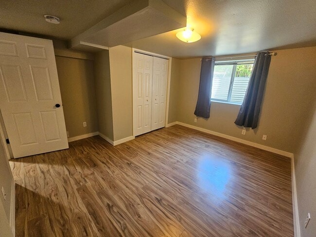 Building Photo - 509 S 11th Ave