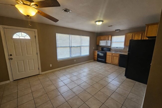 Building Photo - A Comfortable Place to Call Home