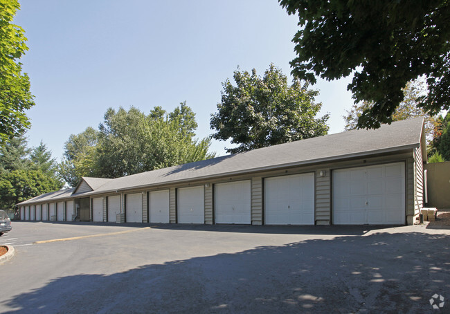 Building Photo - Chelsey Lane Apartments