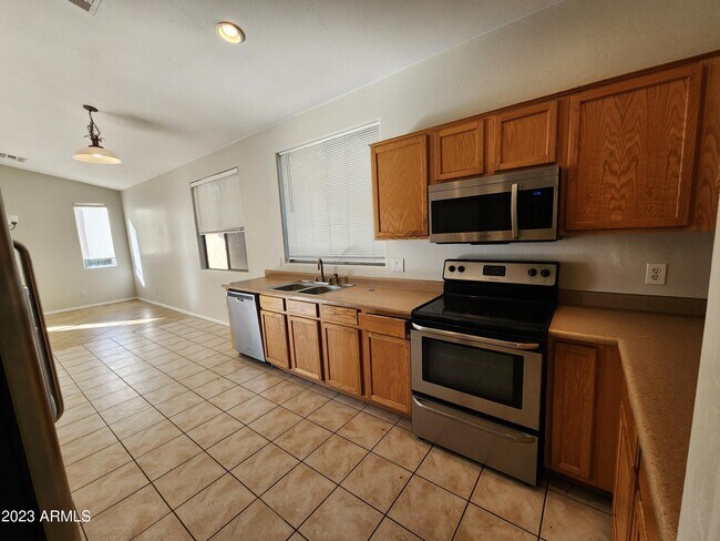 Foto del edificio - 12547 W Glenrosa Dr