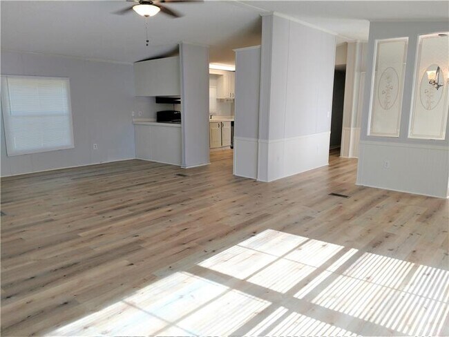 Building Photo - 6620 George Ct