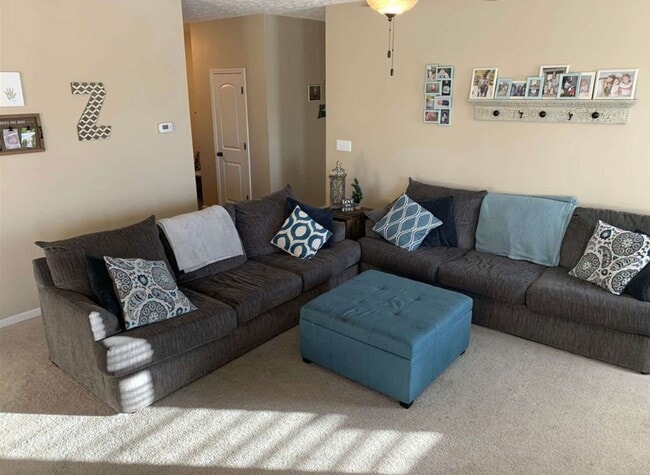 Building Photo - Hawthorne Lakes...4 Bed 2 Bath