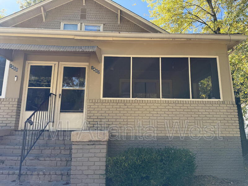 Foto principal - 1462 St Michael Ave