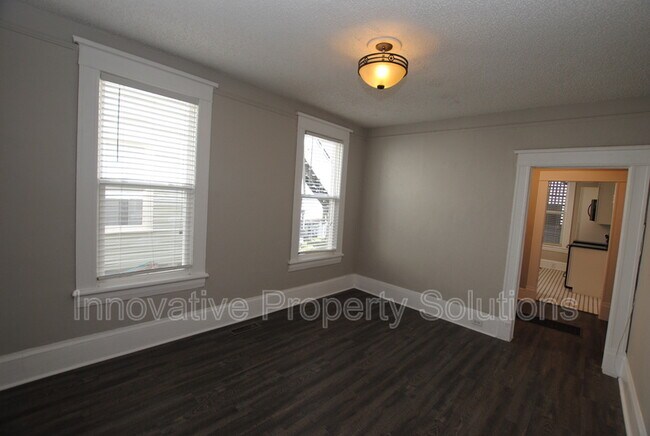 Building Photo - 1525 Osceola St