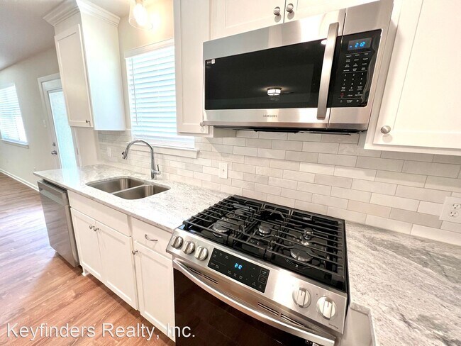 Foto del edificio - 4 br, 2 bath House - 4336 S Maiden Dr.