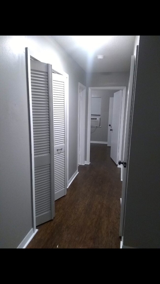 Foto del edificio - 2206 Poplar St