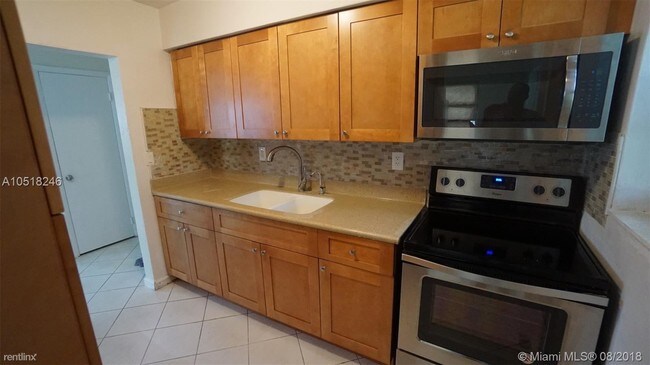 Building Photo - 5 br, 2 bath House - 4225 NW 23rd Ave # 4225