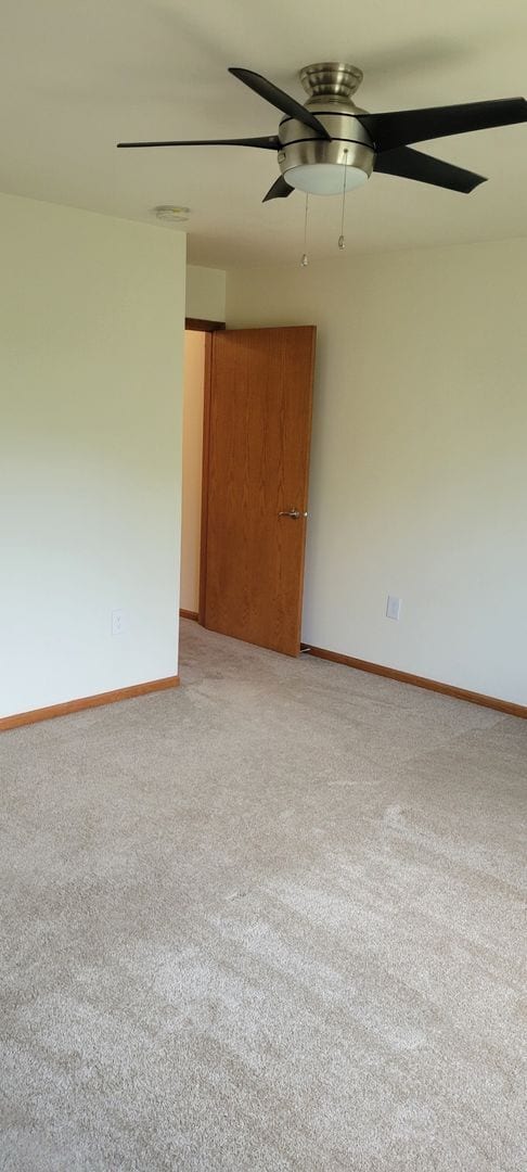 Building Photo - 219-219 Talon Pl