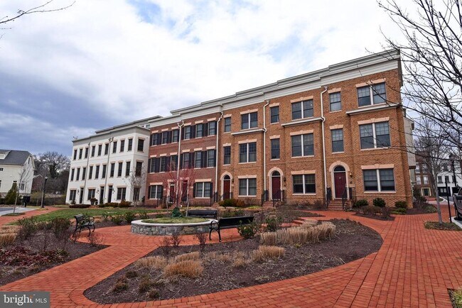Foto del edificio - 4531 Westhall Dr