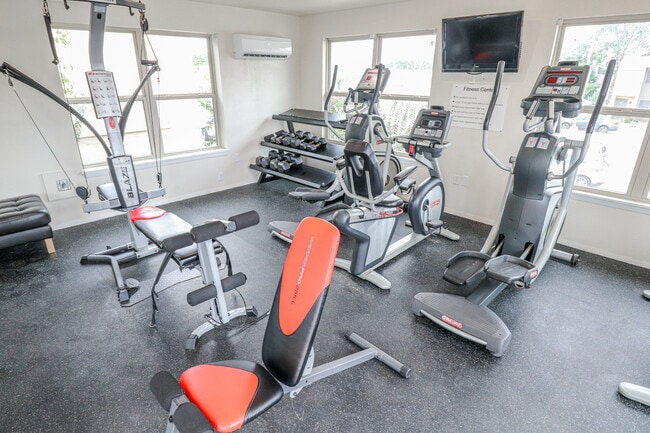 Photo - University View Denton (new) Apartments