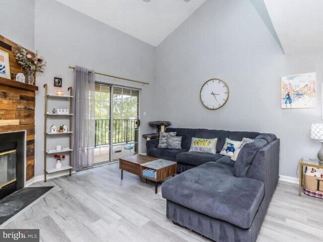 Building Photo - 430 Westridge Dr