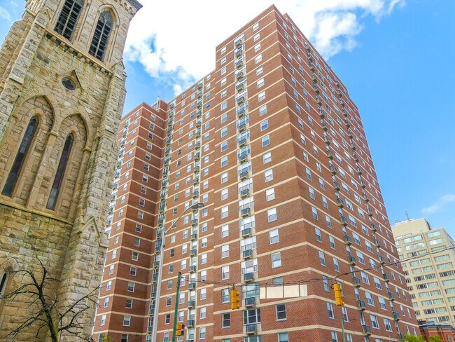 Building Photo - 1101 Saint Paul St