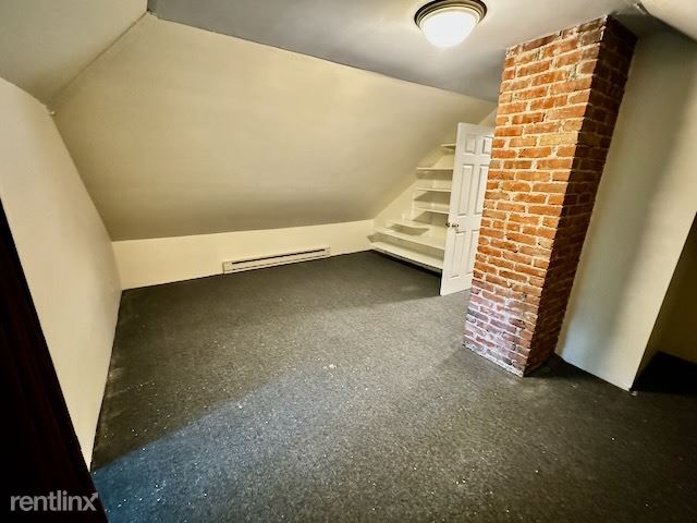 Building Photo - 3 br, 1 bath House - 10 Long Ave Apt 4