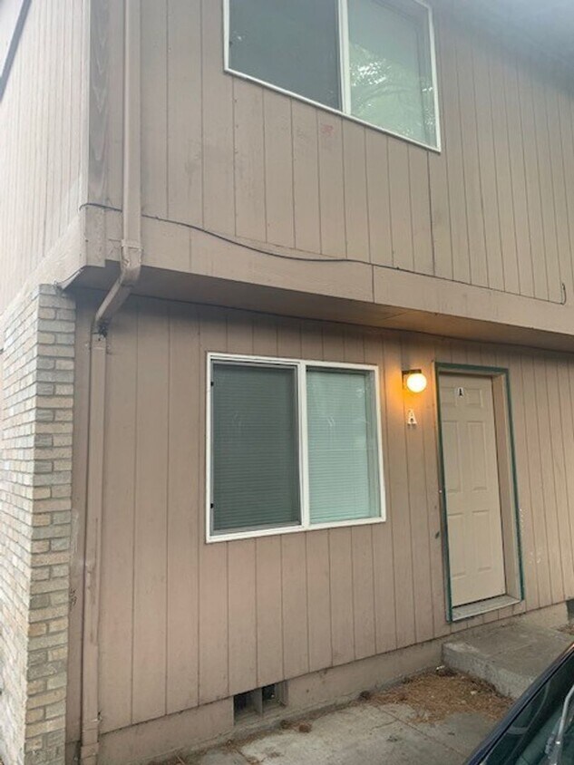 Building Photo - 2035 Hwy Ave NE