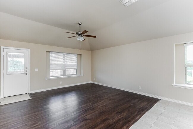 Foto del edificio - 4933 Lemon Grove Dr