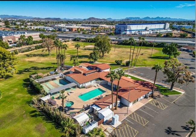 Foto del edificio - 2650 W Union Hills Dr