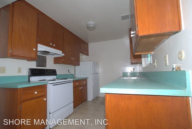 Foto del edificio - 825-827 Ormond Ct