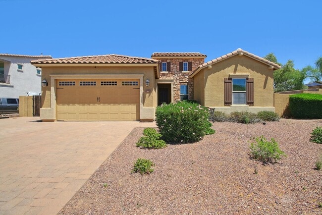 Building Photo - 7410 W Buckskin Trail