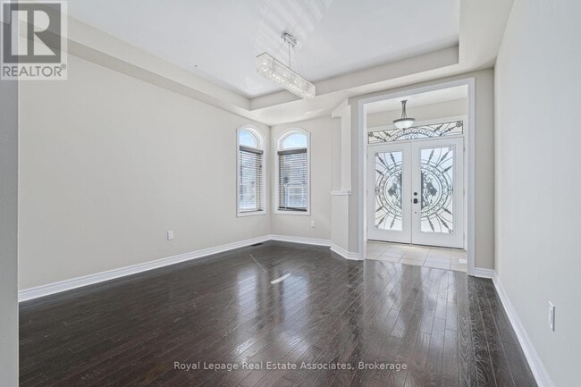Building Photo - 405 Hincks Dr