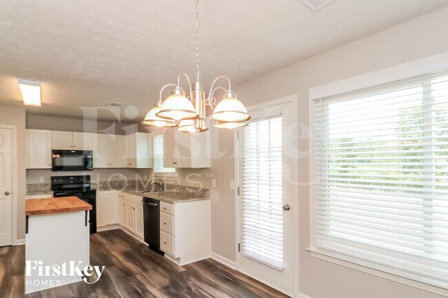 Foto del edificio - 138 Wards Creek Ln