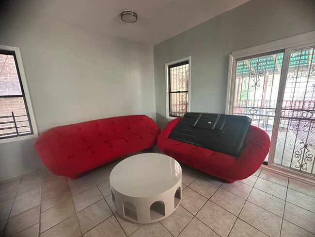 Foto del edificio - 719 18th St