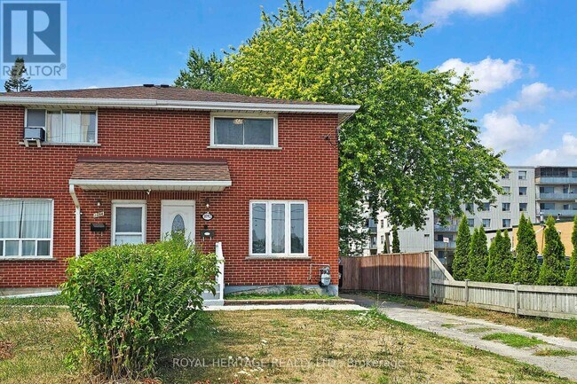 Building Photo - 1092 Cedar St