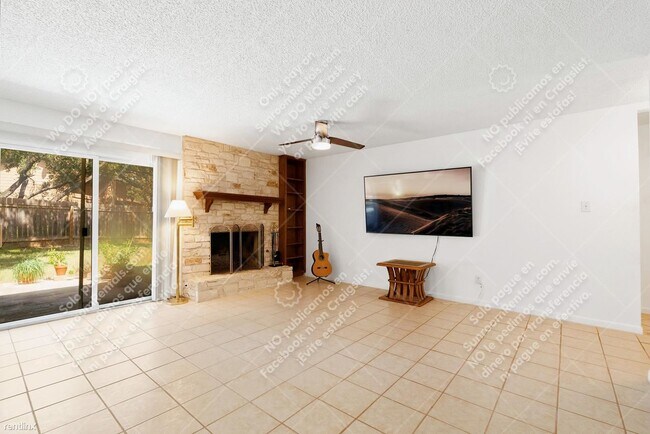 Foto del edificio - 3 br, 2 bath House - 12015 Carmel Park Lane