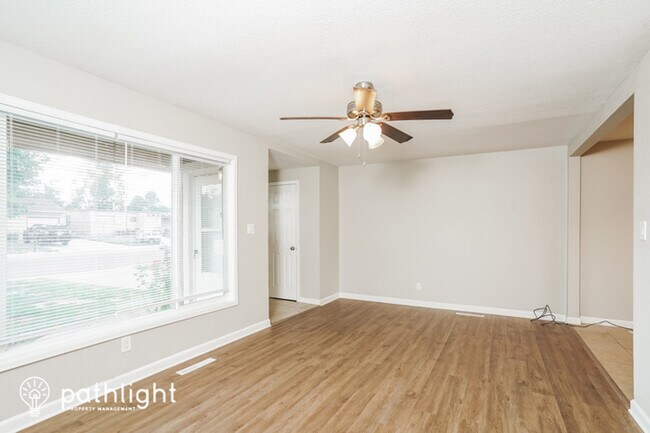 Building Photo - 301 Leta Dr, Colorado Springs, CO, 80911
