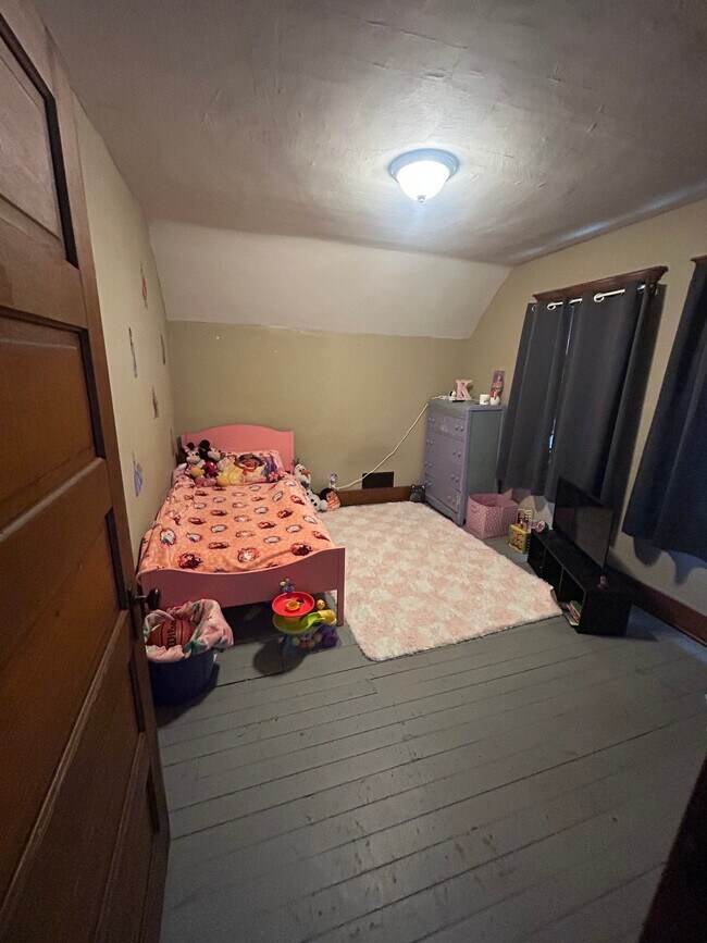 Foto del edificio - 121 S Main St