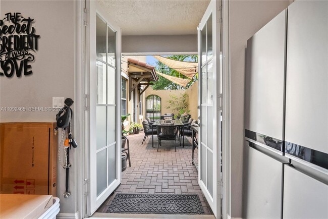 Foto del edificio - 14721 SW 13th St