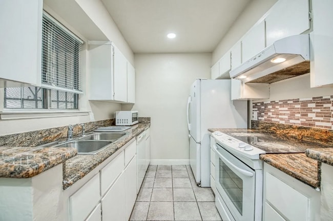 Foto del edificio - 5138 E Ashlan Ave