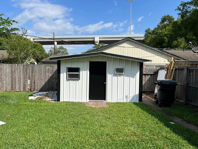 Foto del edificio - 11210 Sageoak Dr