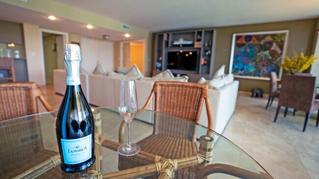 Foto del edificio - 430 Grand Bay Dr