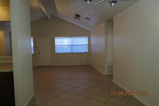 Building Photo - 16647 Gold Ridge Ln