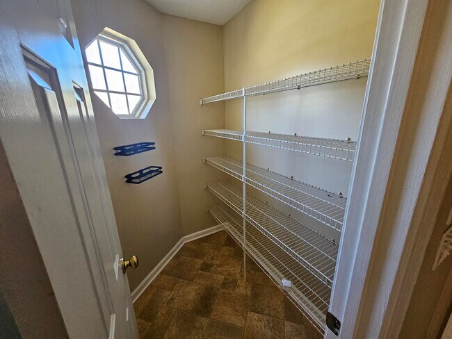 Foto del edificio - 175 Firebridge Dr