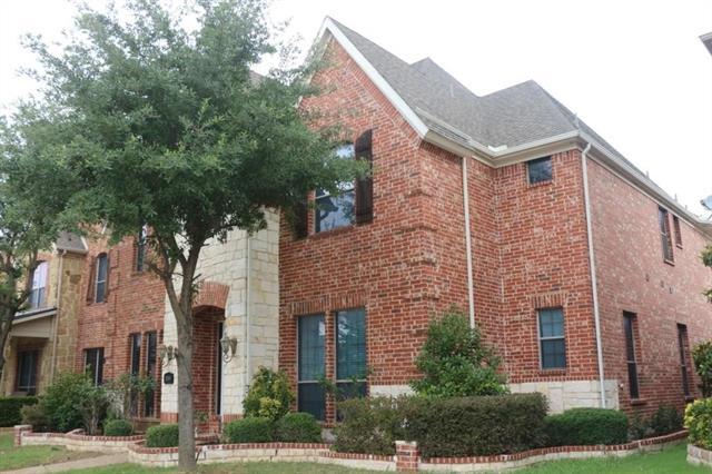 Building Photo - 2009 Loma Alta Dr