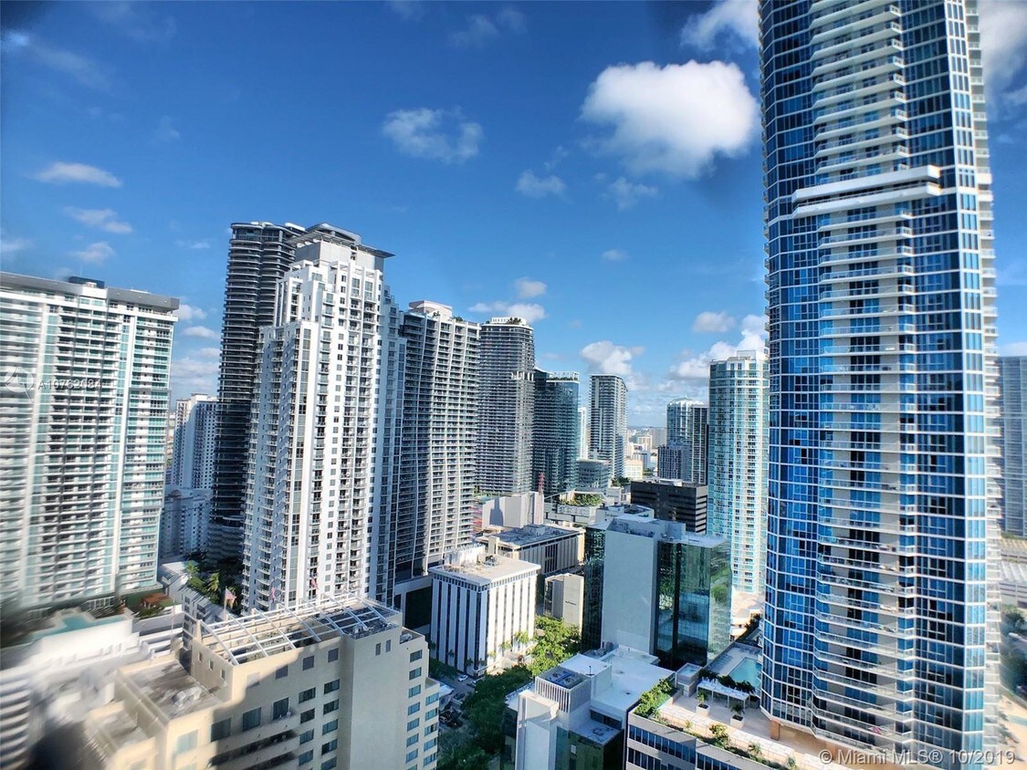 1200 Brickell Bay Dr Unit 4020, Miami, FL 33131 Condo for Rent in