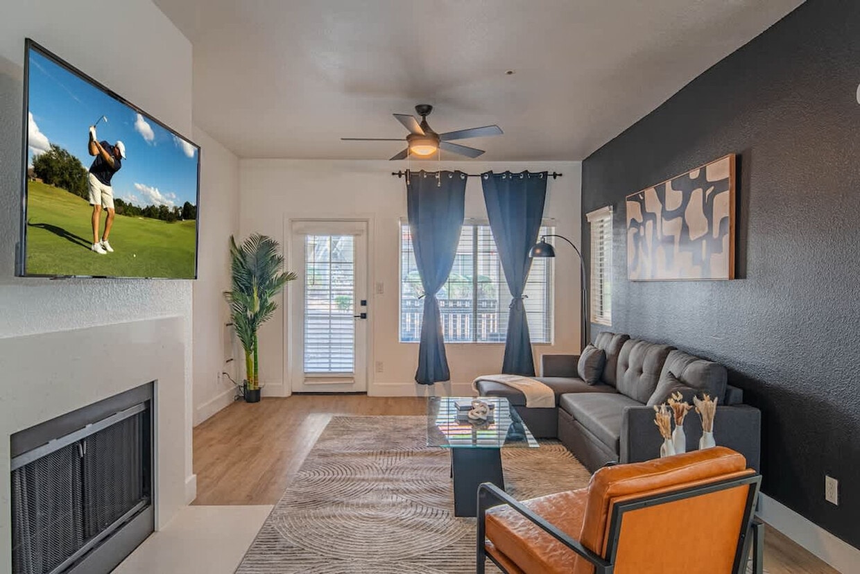 Primary Photo - 7900 E Princess Dr