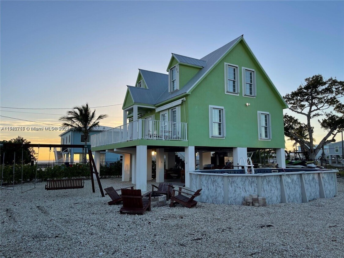 Foto principal - 31524 Ave F