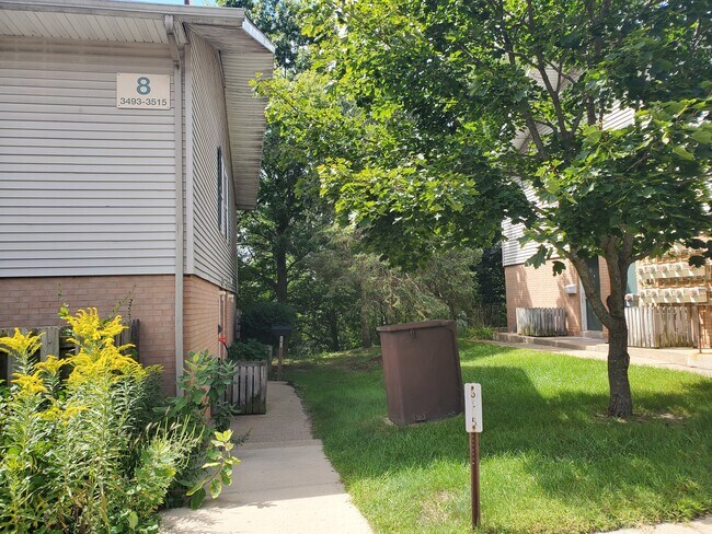 Foto del edificio - 3515 Kenbrooke Ct