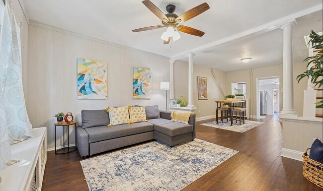 Photo - 108 Maple St Townhome