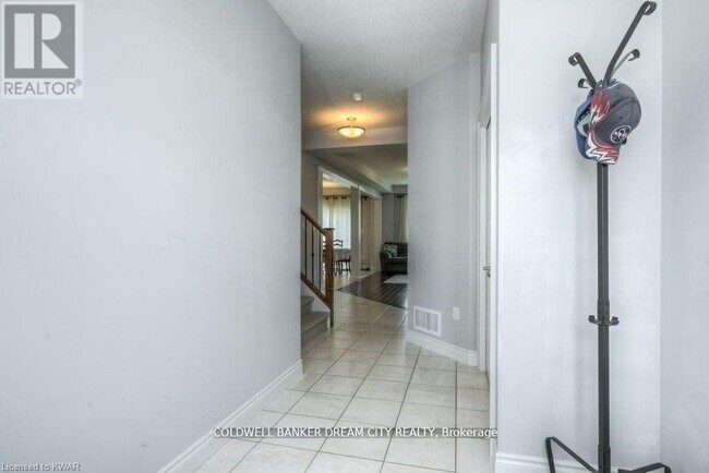 Building Photo - 235 Birkinshaw Rd